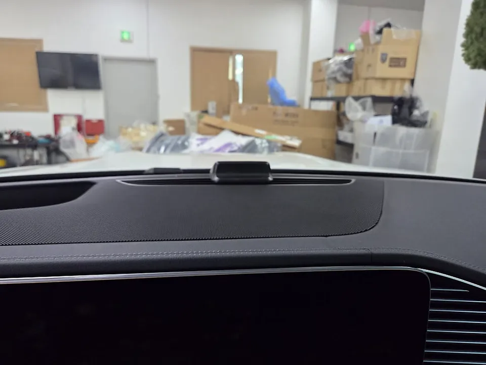 Mercedes-Benz GLS ambient lighting - Mercedes-Benz GLS Ambient Lighting Review: Cost & Results photo 5