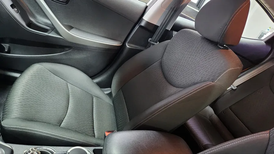 Hyundai Elantra MD seat ventilation - Hyundai Elantra MD Seat Heating & Ventilation Review — Enhanced C photo 4