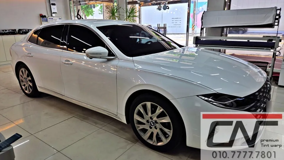 Kia Grandeur IGのカーフィルム施工事例|費用目安・仕上がり 施工写真 2-2