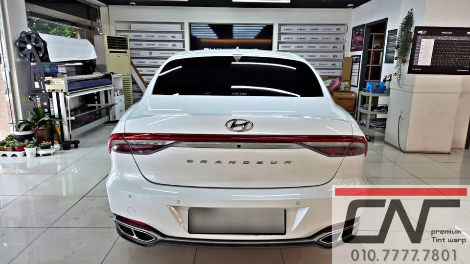 Kia Grandeur IGのカーフィルム施工事例|費用目安・仕上がり 施工写真 4-2