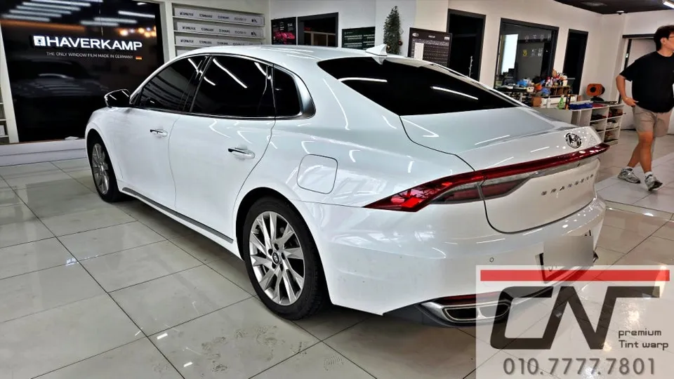 Kia Grandeur IGのカーフィルム施工事例|費用目安・仕上がり 施工写真 1-3