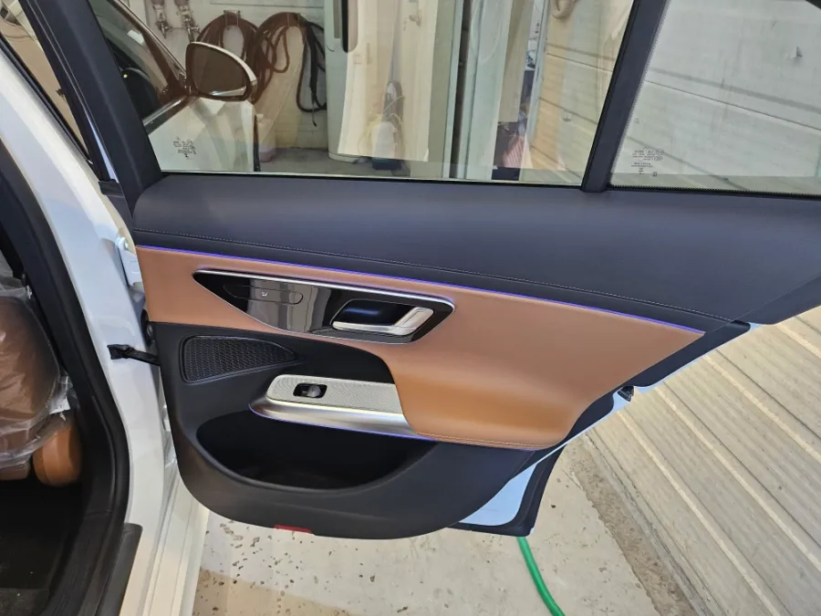 Mercedes-Benz Eクラス PPF施工事例|費用目安・仕上がり 施工写真 2-3