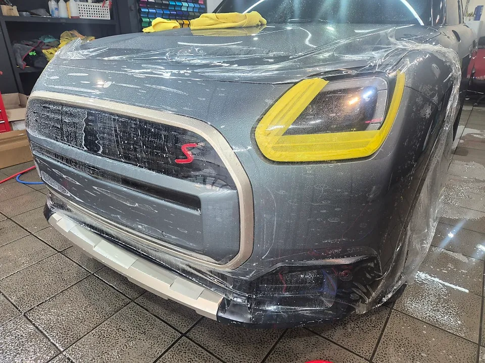 MINI Countryman PPF施工事例｜費用目安と仕上がり 施工写真 3-1