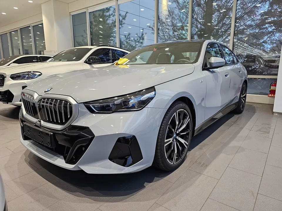 BMW 5 Series PPF Review: Protecting Your G60 530i photo 4