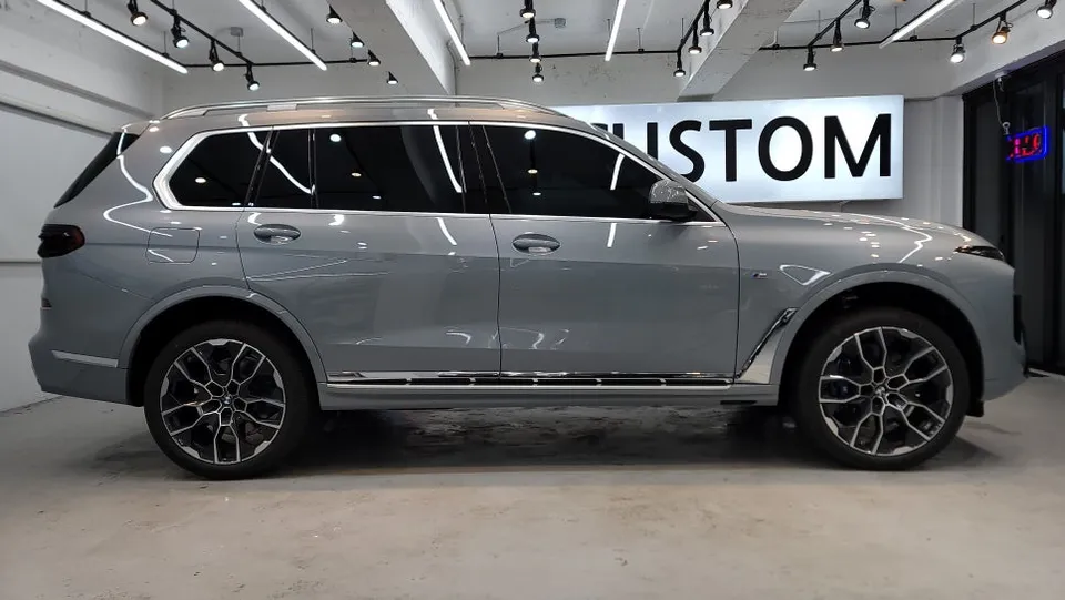 BMW X7 カーフィルム施工事例|高級SUVの断熱・紫外線対策 施工写真 2-3