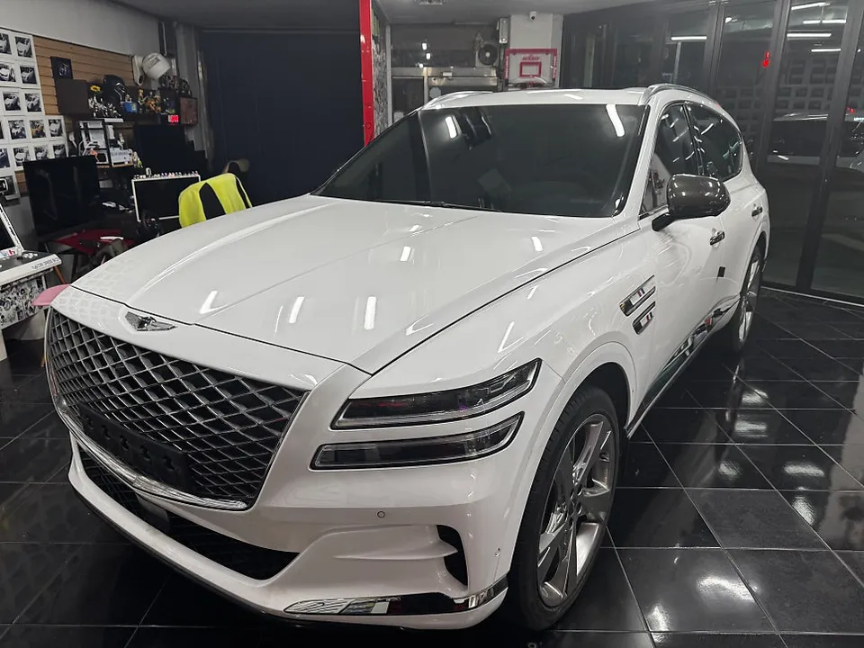 Genesis GV80 vinyl wrap - Genesis GV80 Vinyl Wrap Review — Cost & Results photo 3