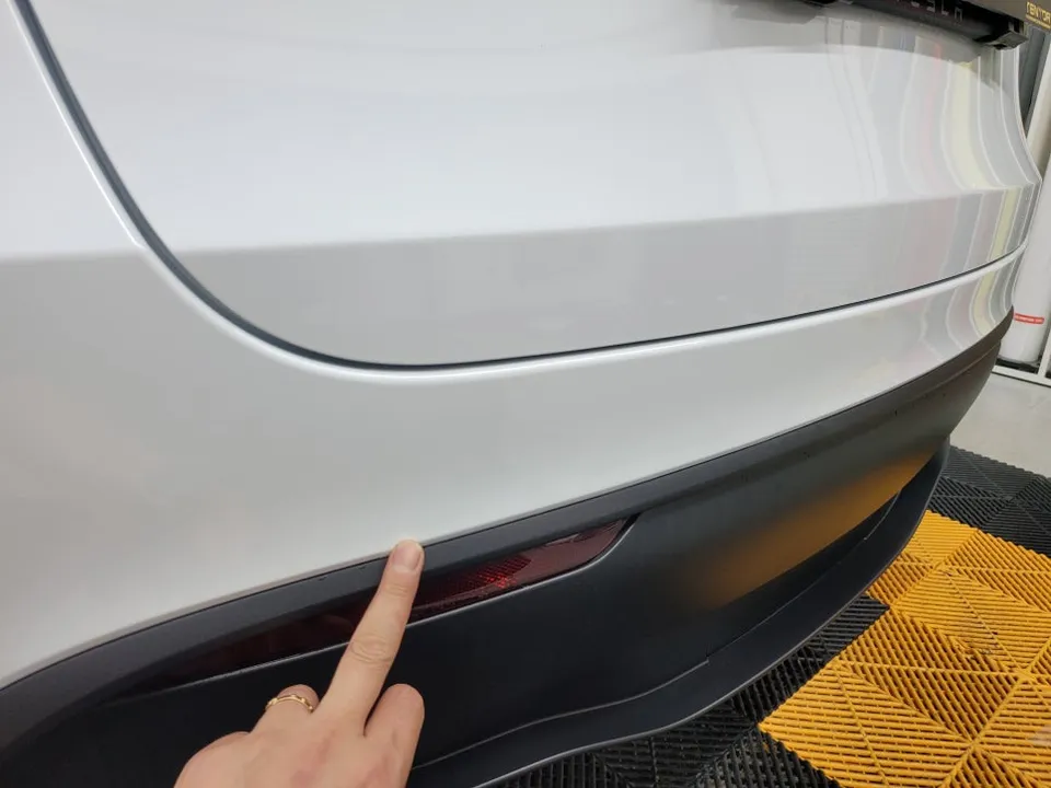 Tesla Model Y PPF施工事例｜費用目安と仕上がり 施工写真 2-3