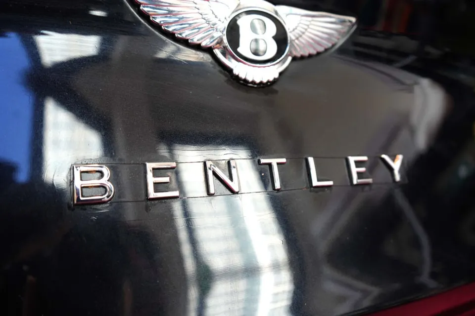 Bentley BentaygaのPPF施工事例｜費用目安と仕上がり 施工写真 2-1