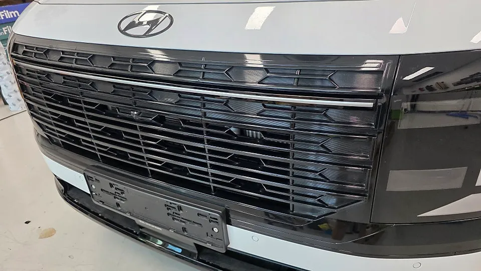 Hyundai Palisade PPF施工事例｜クローム部分のブラックアウト 施工写真 1-3