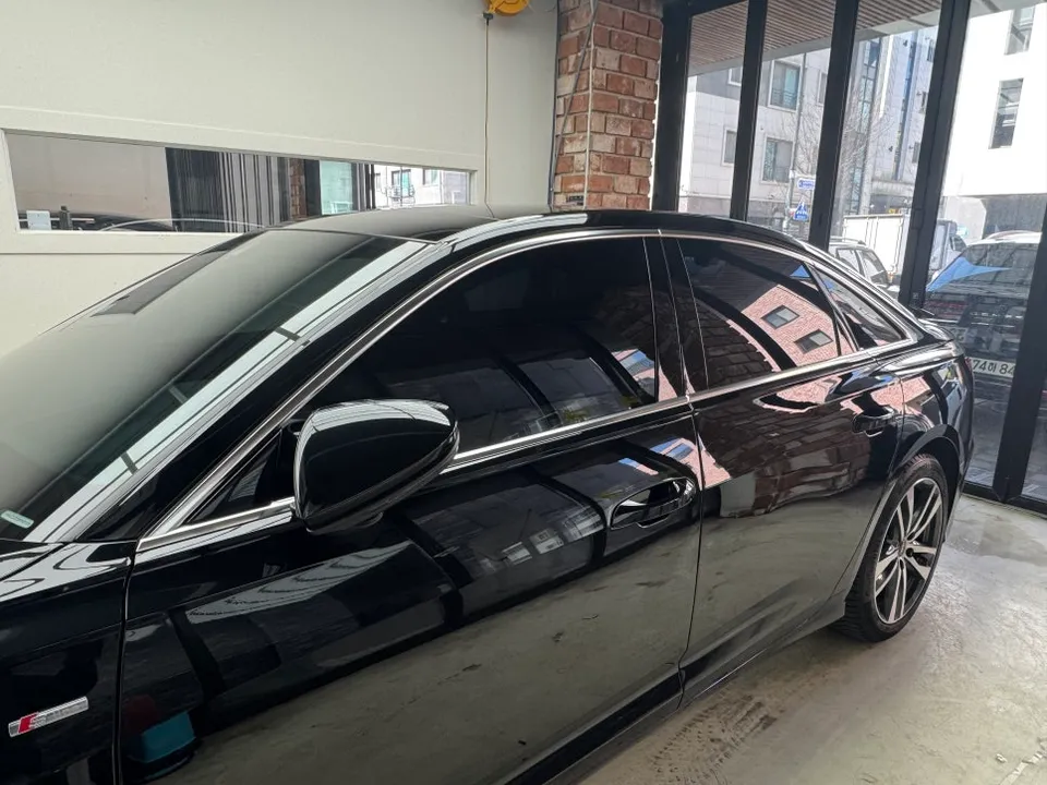 Audi A6のPPF施工事例 施工写真 2