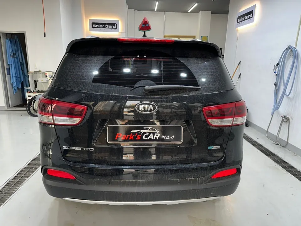 Kia Sorentoのカーフィルム施工事例｜費用目安・仕上がり 施工写真 1-1