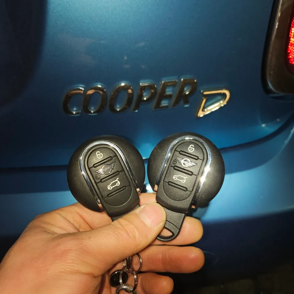 BMW MINI Cooper oem options - BMW MINI Cooper Smart Key Replacement Review photo 3