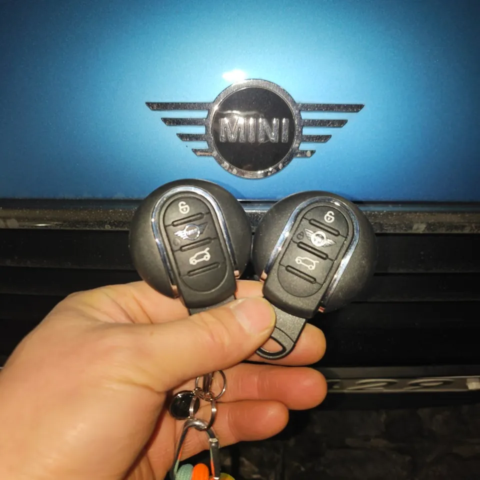 BMW MINI Cooper oem options - BMW MINI Cooper Smart Key Replacement Review photo 5