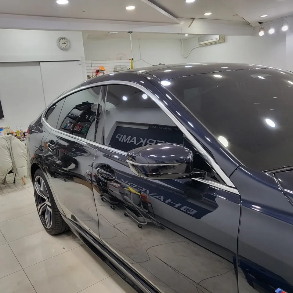BMW 6 Series GTのカーラッピング事例|費用目安・仕上がり 施工写真 1-3