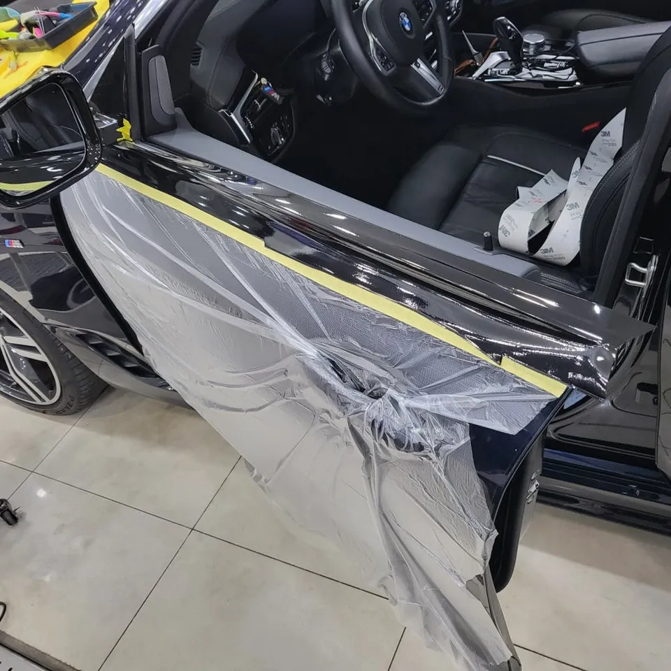 BMW 6 Series GTのカーラッピング事例|費用目安・仕上がり 施工写真 3-3
