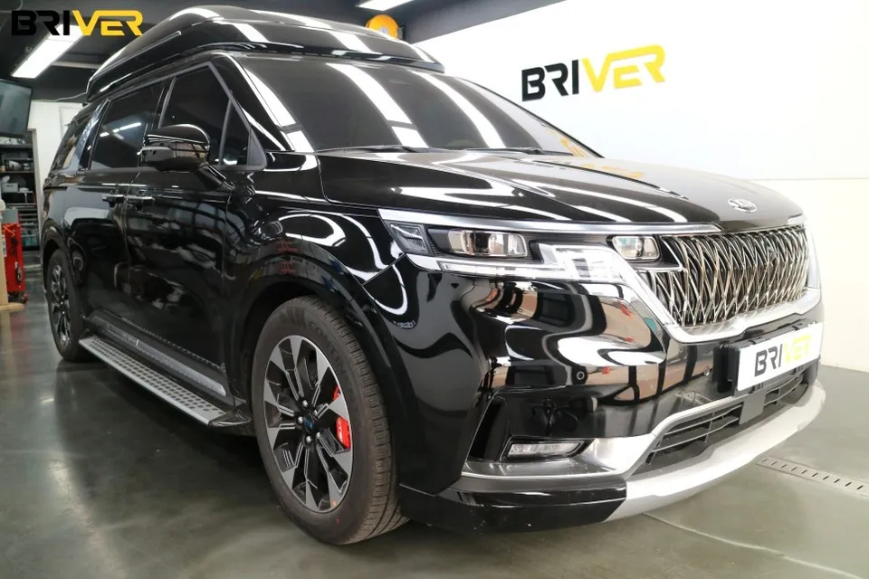 Kia Carnival Vinyl Wrap Review — Chrome Delete & Color Change photo 2