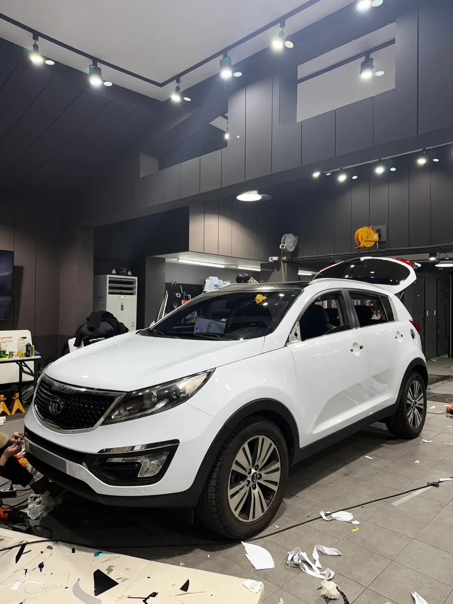 Kia Sportageのカーラッピング事例|費用目安・仕上がり 施工写真 2-2