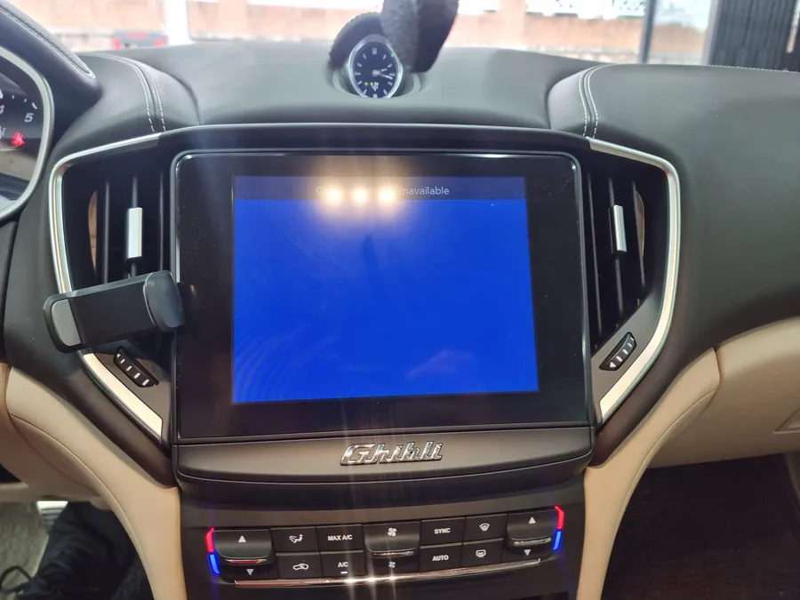Maserati Ghibli dash cam - Maserati Ghibli Dash Cam Installation Review photo 3
