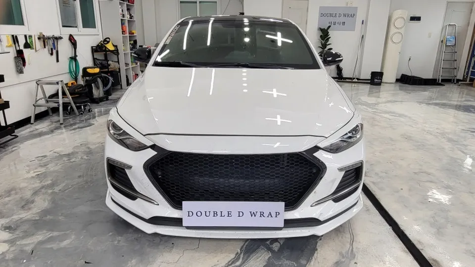 Hyundai Elantra Sport Vinyl Wrap Review — Duo-Tone Style