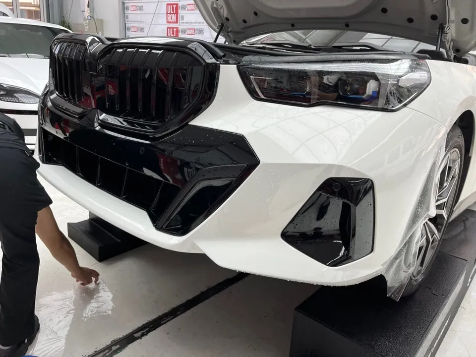 BMW 5 SeriesのPPF施工事例｜費用目安・仕上がり 施工写真 1-3