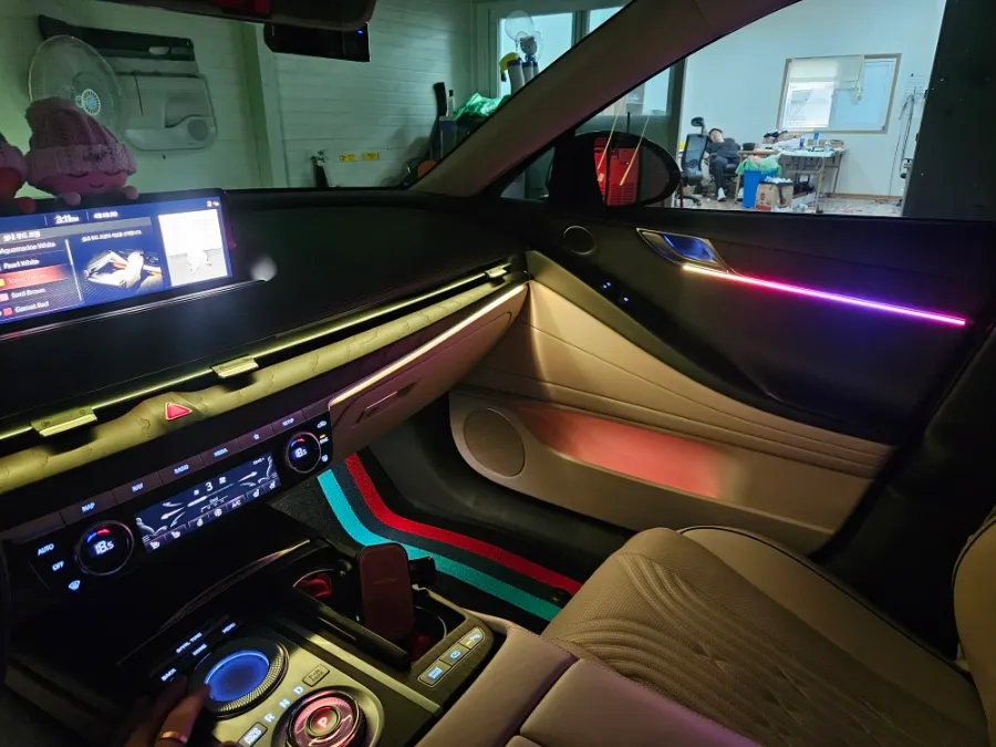Genesis G80 RG3 ambient lighting - Genesis G80 RG3 Ambient Lighting Review — Brighter Interior photo 3