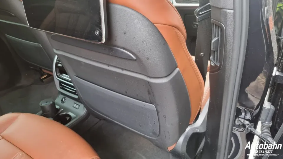 BMW 7 Series interior customization - BMW 7 Series Interior Customization Review — Enhanced Luxury photo 4