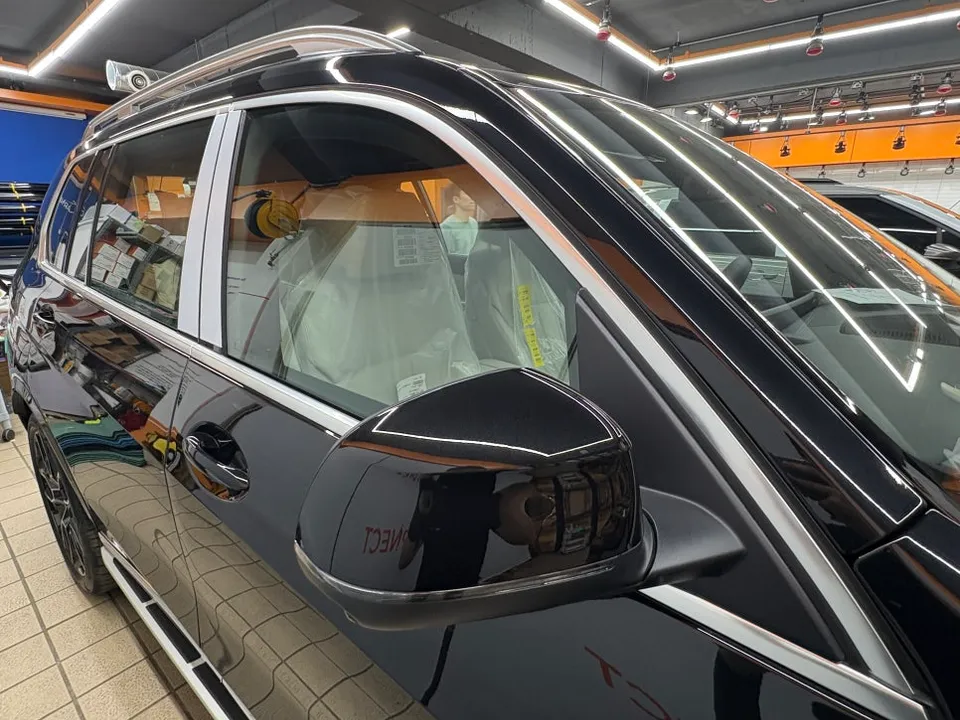 BMW X7 PPF施工事例｜費用目安と仕上がり 施工写真 1-3