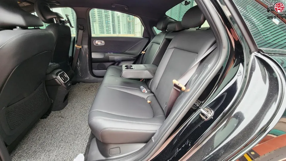 Hyundai IONIQ 6 interior customization - Hyundai IONIQ 6 Interior Customization Installation Review — Cost photo 4