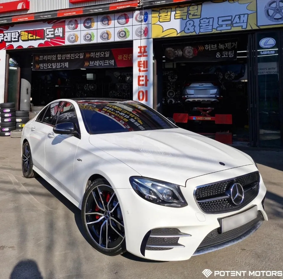 Mercedes-Benz E-Classのホイールリペア・塗装事例 施工写真 4-1