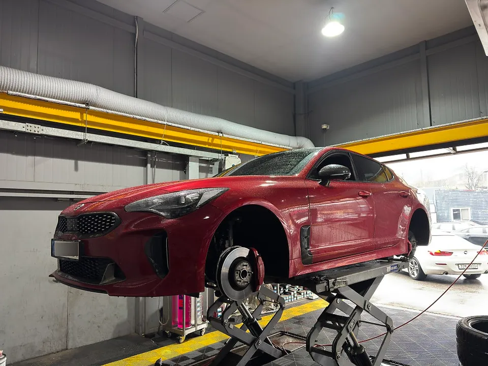 Kia Stinger car accessories review