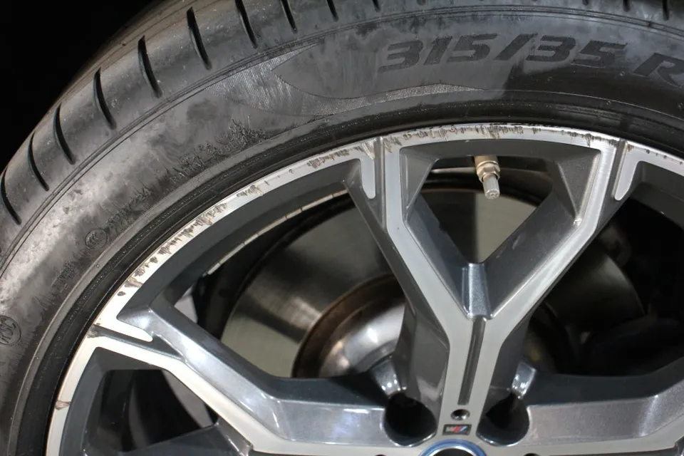 BMW X5 G05 wheel repair - BMW X5 G05 Wheel Repair & Painting Review photo 4