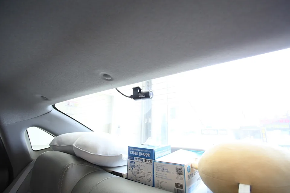 Hyundai Elantraのドラレコ取付事例｜費用目安・仕上がり 施工写真 2-2