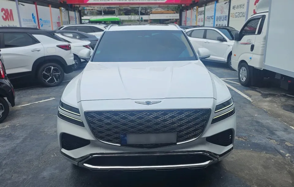 Genesis GV80 Window Tinting Review — Enhanced Comfort & Style