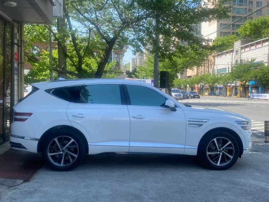 Genesis GV80 window tinting - Genesis GV80 Window Tinting Review: Premium V-KOOL Performance photo 4