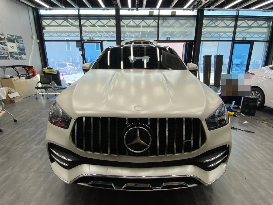 Mercedes-Benz GLEのカーラッピング事例｜費用目安・仕上がり 写真