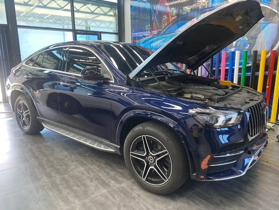 Mercedes-Benz GLEのカーラッピング事例｜費用目安・仕上がり 施工写真 1-3
