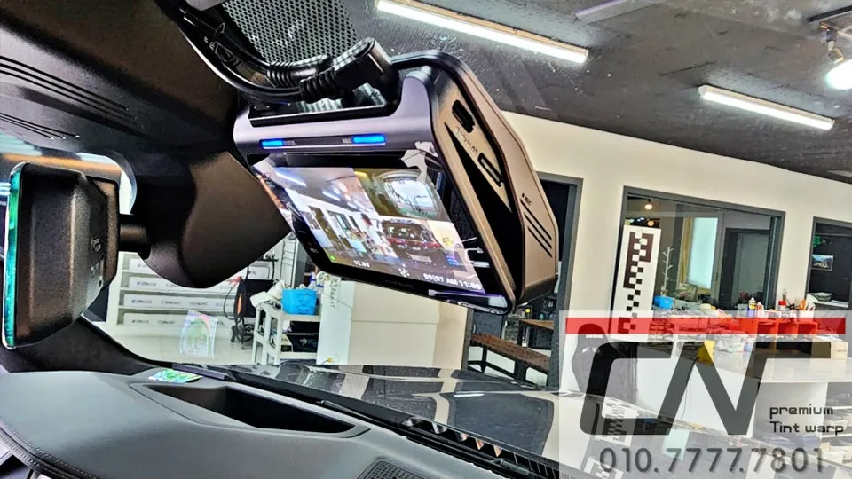 BMW X7 ドライブレコーダー取付事例｜費用目安・仕上がり 施工写真 3-3