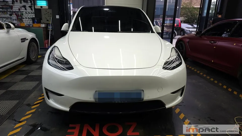 Tesla Model Y ppf - Tesla Model Y PPF Review: Headlight Protection & Style photo 3