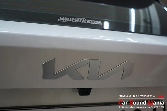 Kia Sorento Hybrid car audio installation result