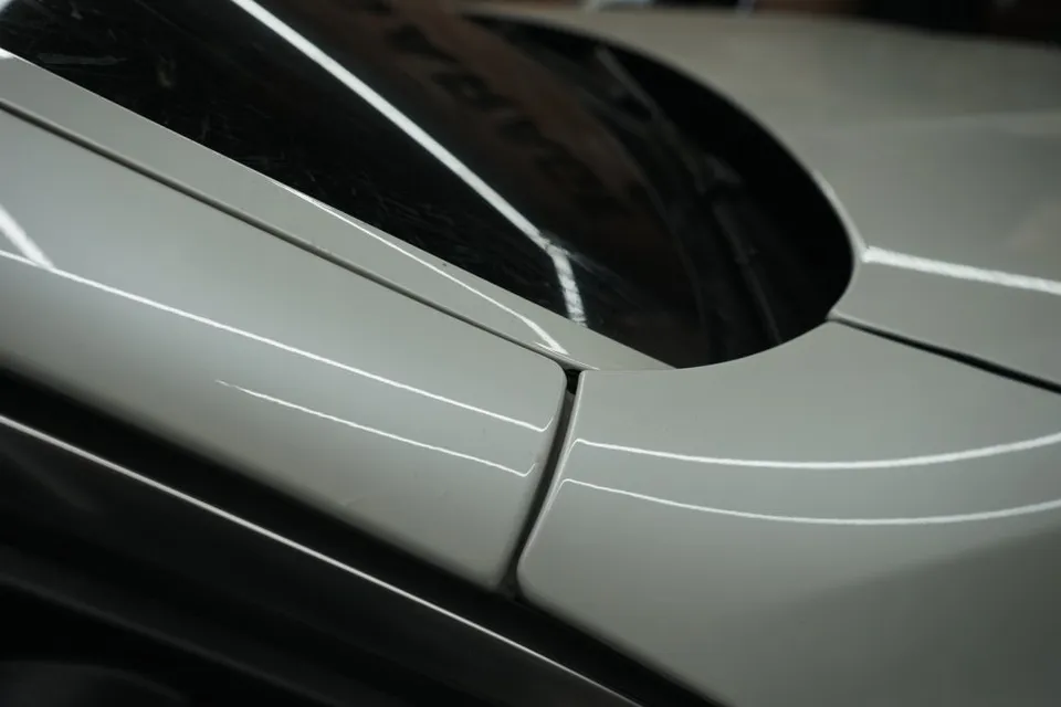BMW X6 G06 vinyl wrap - BMW X6 G06 Vinyl Wrap Review — Matte to Gloss Black Full Change photo 5