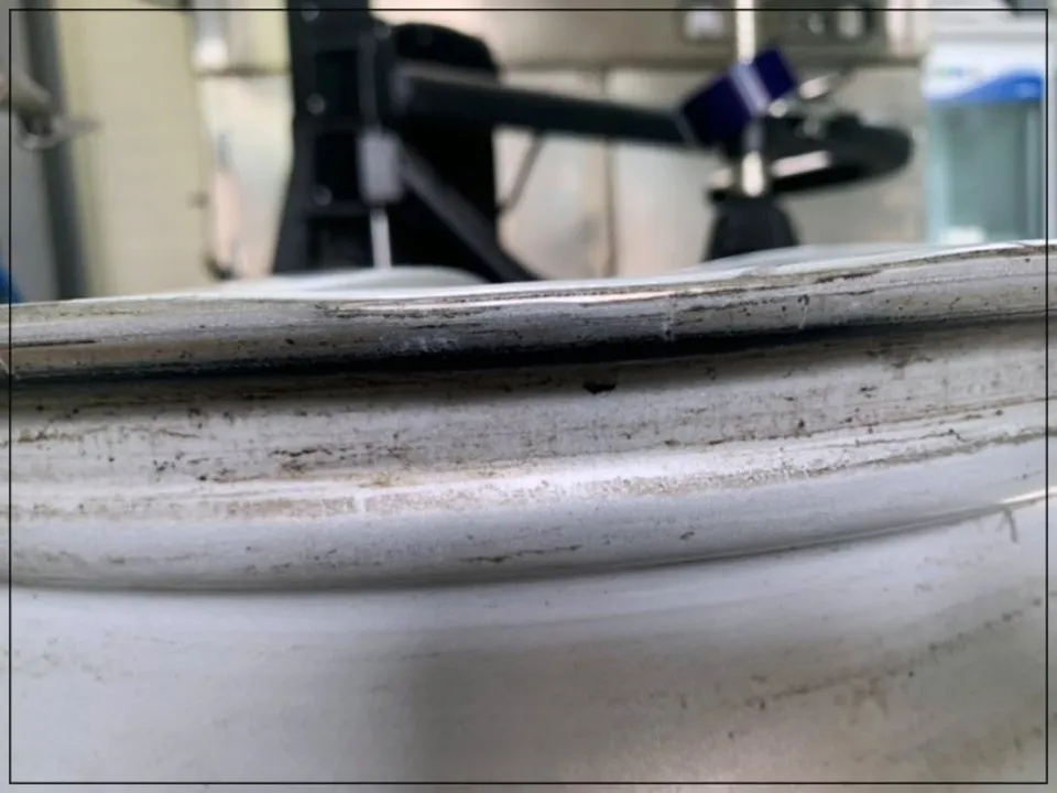 Mercedes-Benz CLS wheel repair - Mercedes-Benz CLS Wheel Repair & Refinishing Review — Expert Restoration photo 6