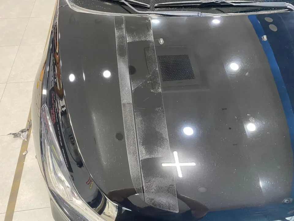 Chevrolet Cruzeのカーラッピング事例|費用目安・仕上がり 施工写真 2-2