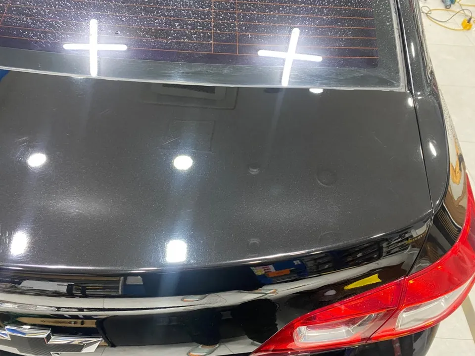 Chevrolet Cruzeのカーラッピング事例|費用目安・仕上がり 施工写真 3-3