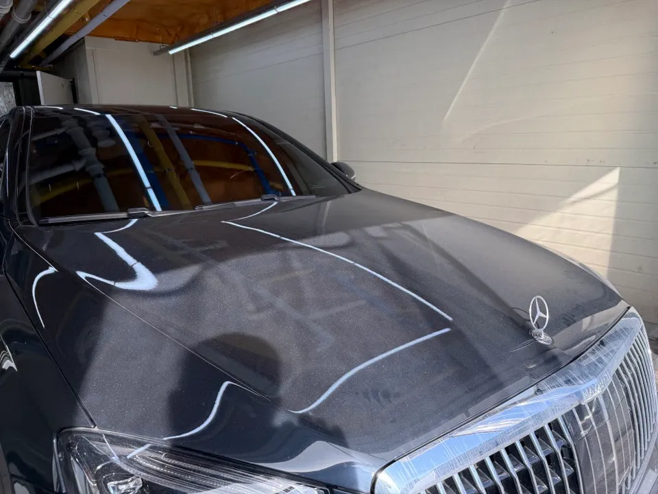 Mercedes-Benz Maybachのガラスコーティング事例｜費用目安・仕上がり 施工写真 2-1