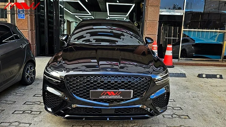 Genesis GV70のカーラッピング事例|費用目安・仕上がり 施工写真 2-3