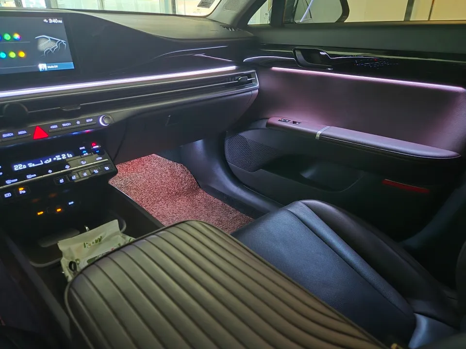 Hyundai Azera ambient lighting review