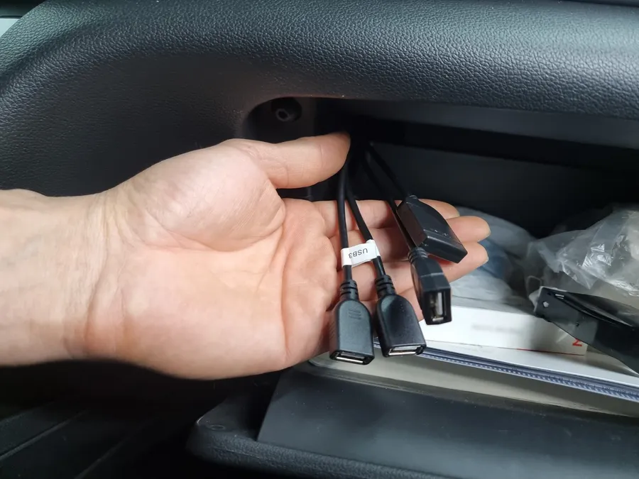 Hyundai Elantra ADのAndroid Auto・CarPlay取付事例 施工写真 4-2