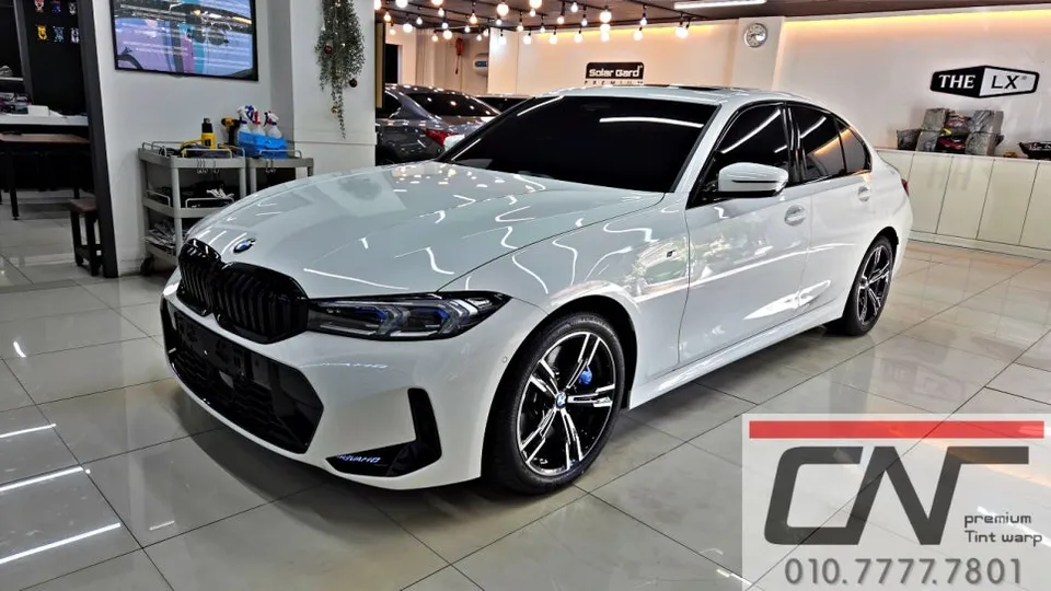 BMW 3 Seriesのカーフィルム施工事例|費用目安・仕上がり 施工写真 1-2