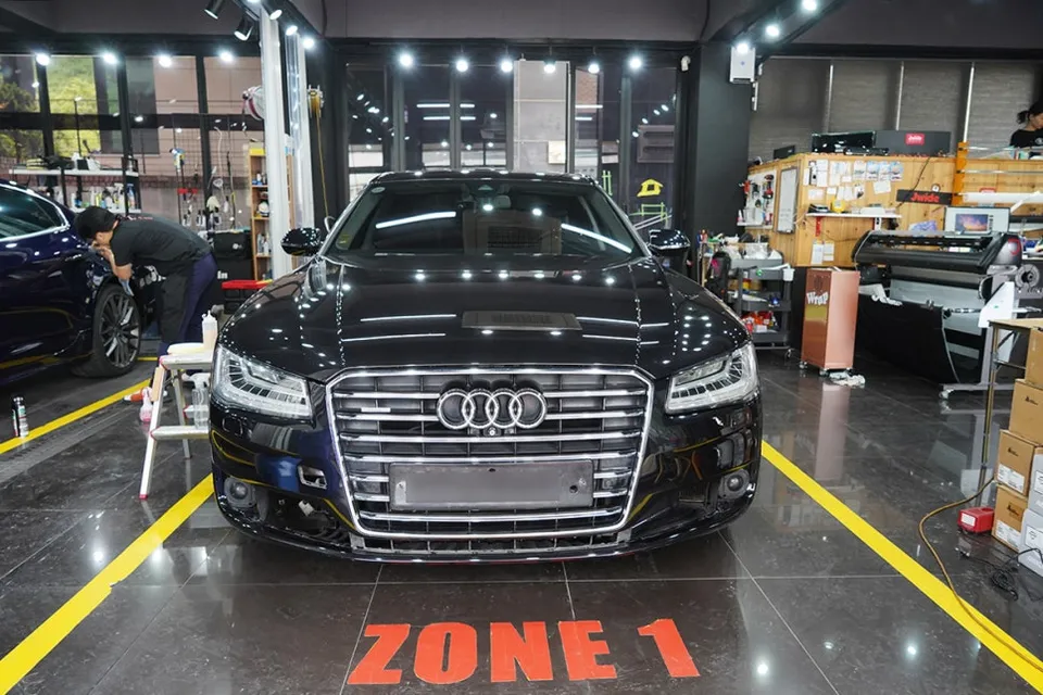 Audi A8 PPF施工事例|サテングレーメタリックの仕上がり 施工写真 2-1