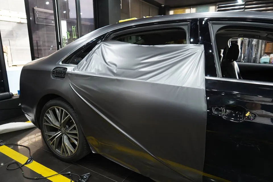 Audi A8 PPF施工事例|サテングレーメタリックの仕上がり 施工写真 3-3